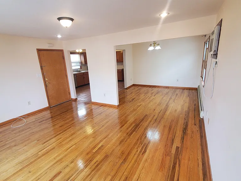 81 Prospect Ave — Photo 1