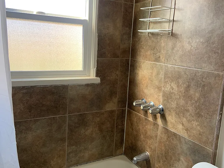 105 N Cedar Ave — Photo 14