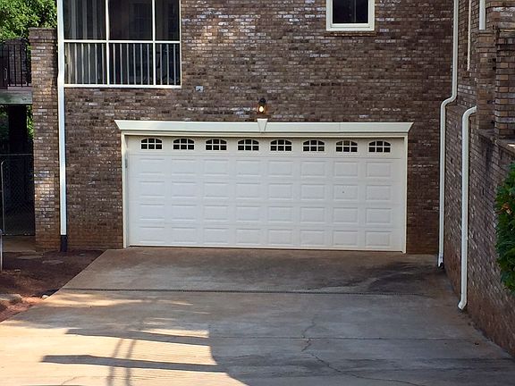 3rd image of 22 Millers Pond Way