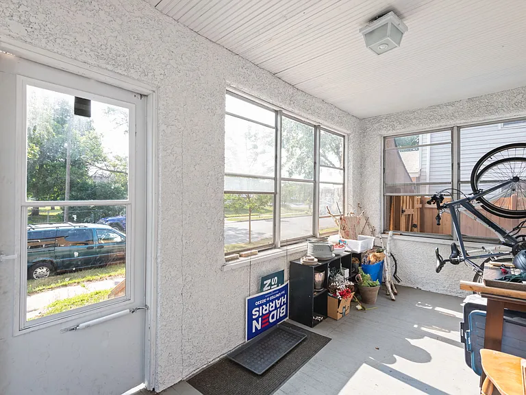 618 Van Buren St NE #1 — Photo 15