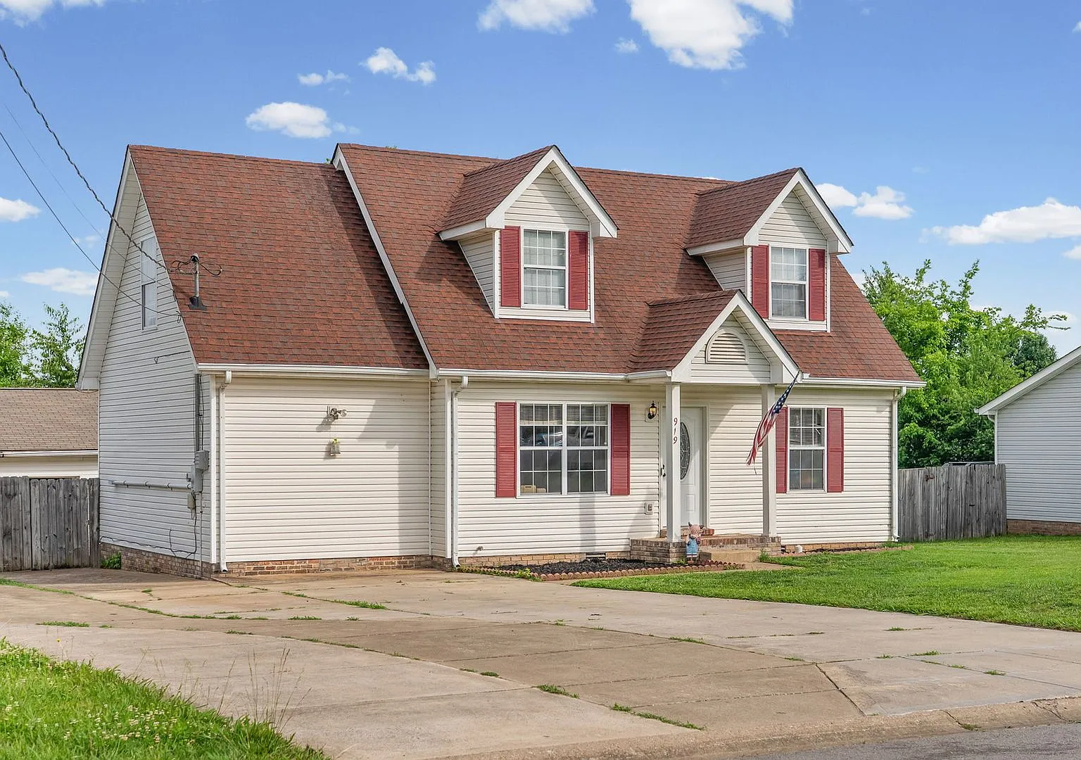 919 Van Buren Ave Oak Grove, KY 42262 — Photo 2