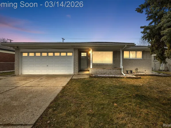 36745 Adele Dr, Sterling Heights, MI 48312