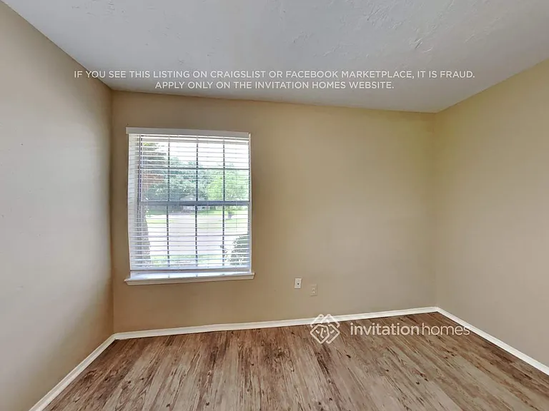 2818 Mayflower Landing Ct — Photo 8