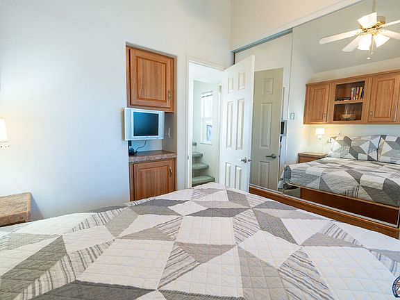 3rd image of 1716 W Sunbeam Lake Dr #153