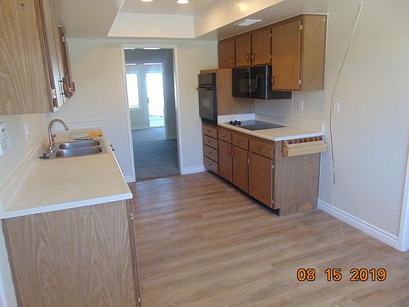 3rd image of 28911 Portsmouth Dr