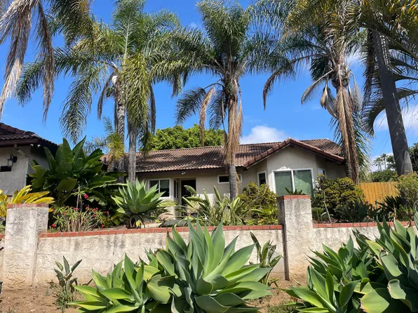 1514 Avocado Dr, Vista, CA 92083