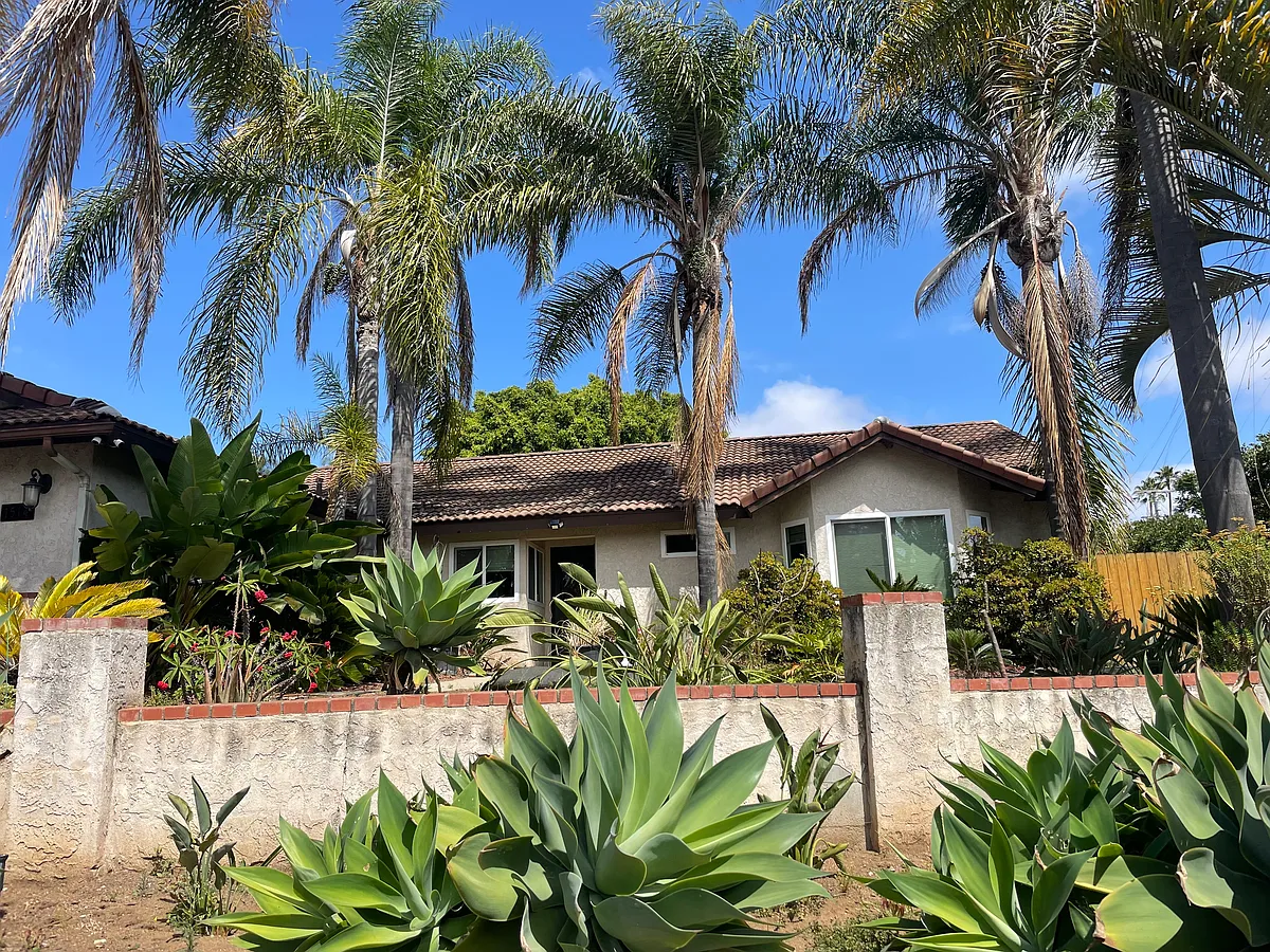 Building Photo - 1514 Avocado Dr