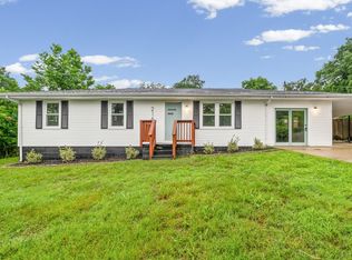 216 McIntosh Ave, Cumberland City, TN 37050