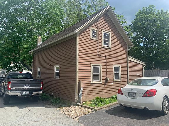 right side view of house from street