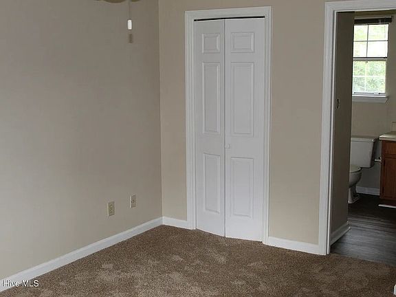 4th image of 566 Fairfield Way