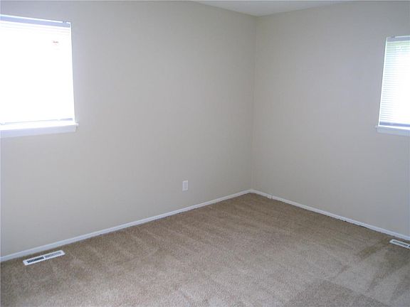 5th image of 9201 W 83rd St