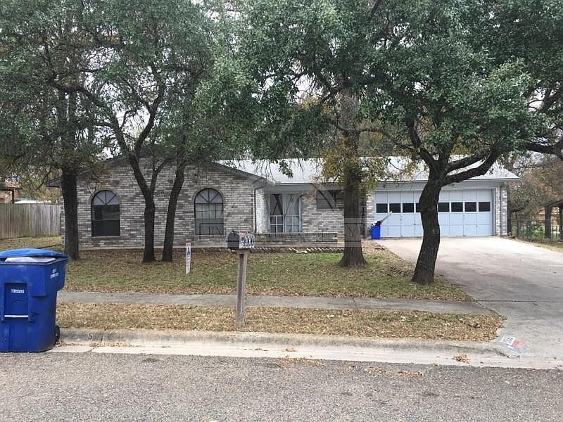 1st image of 1006 Rhonda Lee St