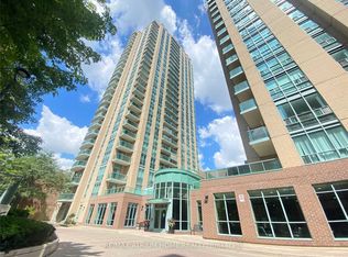 26 Olive Ave #606, Toronto, ON M2N 7G7