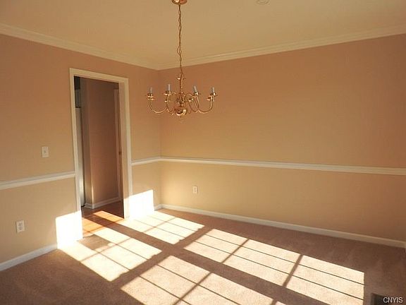 4th image of 174 Goldenrod Ln