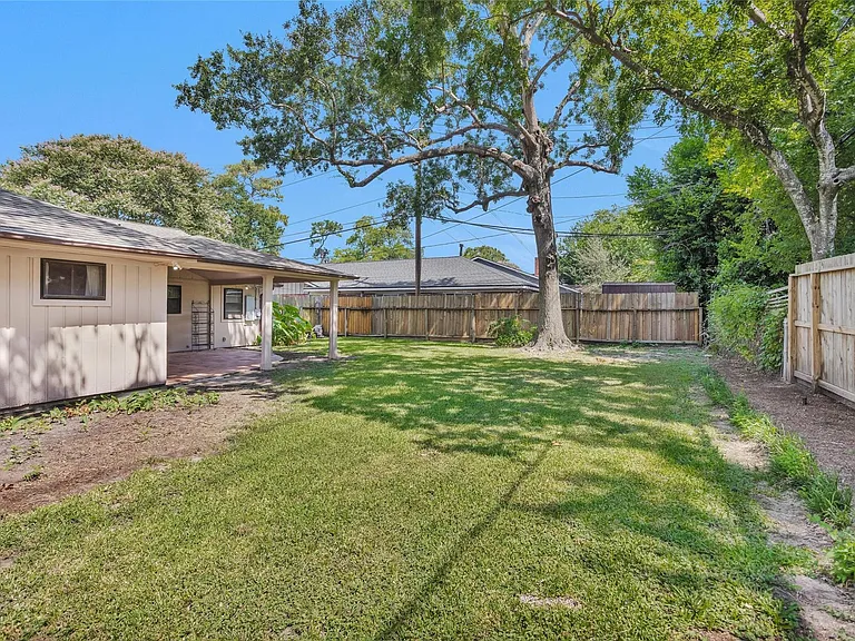 1410 Spillers Ln — Photo 29