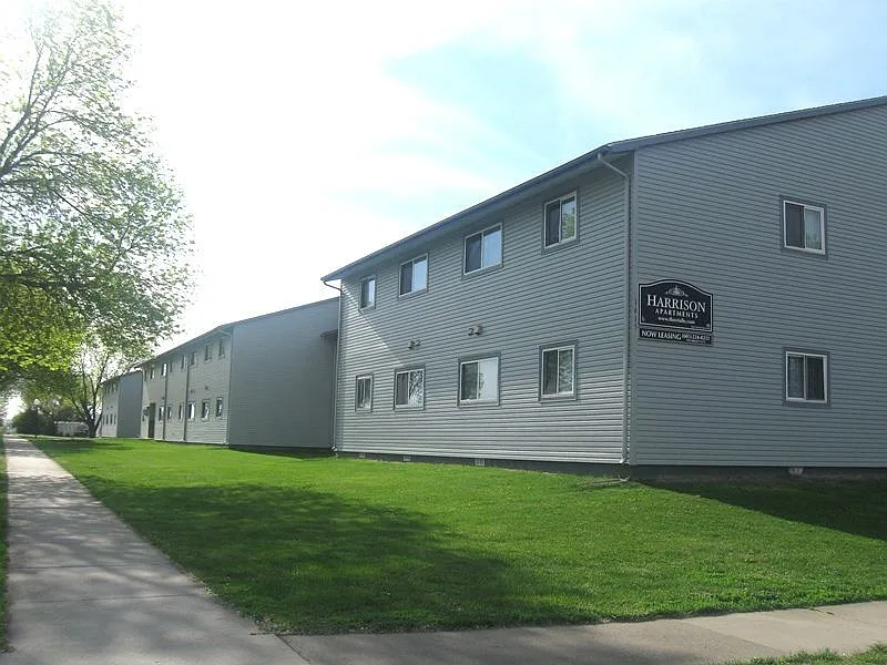 Harrison Apartments — Photo 3