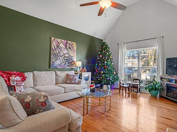 3rd image of 4026 Teakwood Dr