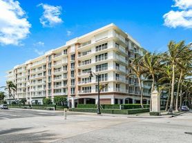 100 Worth Ave, Palm Beach, FL