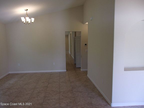 5th image of 3935 Harvest Cir