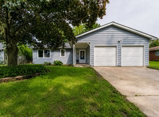 1721 Daisy St, Aurora, IL 60505