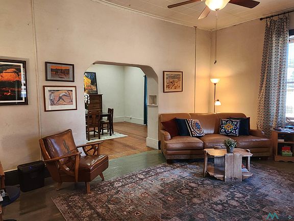 4th image of 2015 N Gonzales St