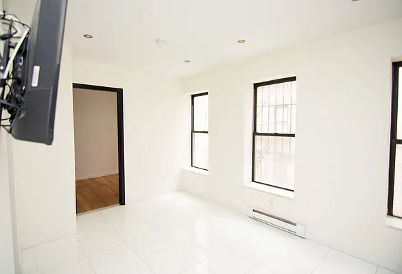 Rented by Bohemia Realty Group | media 9