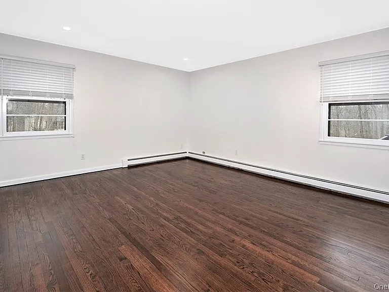 74 Edgewood Rd — Photo 11