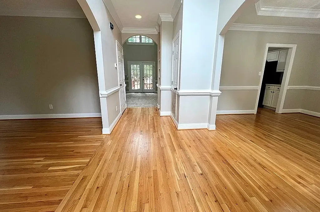 4 bed, 2633 sqft, $2,600 — Photo 4