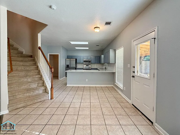 518 Willow Grove Dr — Photo 9