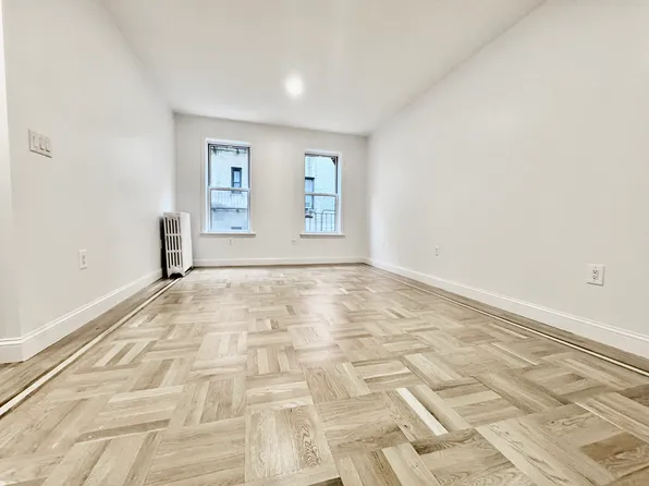 187 Pinehurst Avenue 2G image 1 of 6