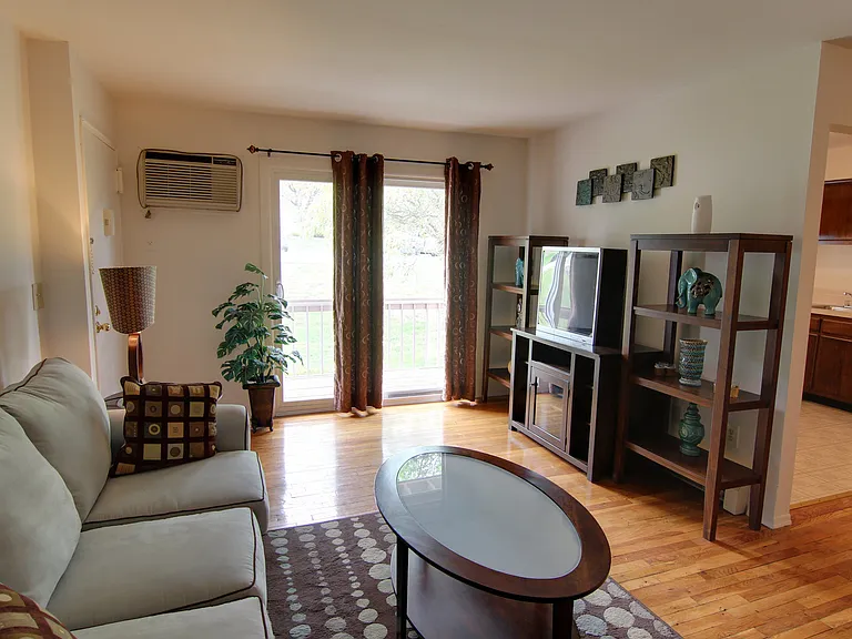 NETCONG HEIGHTS — Photo 24