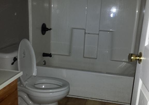 5th image of 419 NE Atlantic Ave