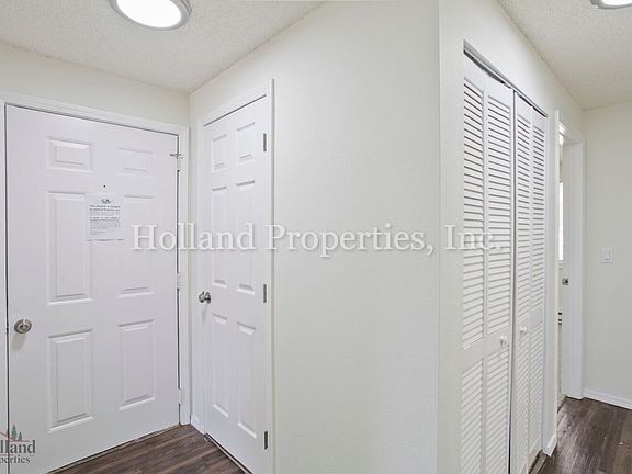 5th image of 6685 SW 192nd Ave