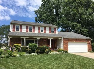 5606 Clover Cir, Willoughby, OH 44094