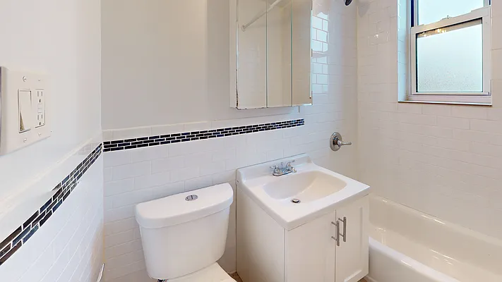 Rented by Bond New York | media 16