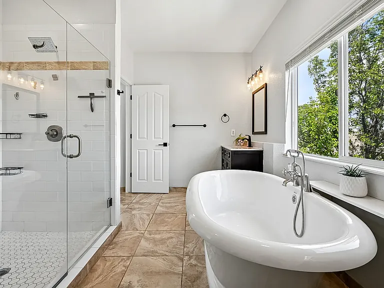 21665 Mount Elbert Pl — Photo 25