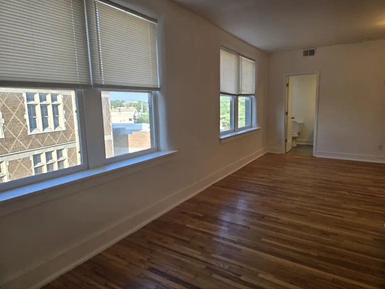 7217 Lanham Ave — Photo 3