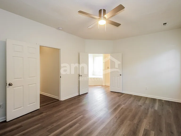 117 Delham Ct — Photo 9