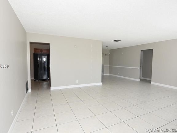 3rd image of 5904 NW 69th Ave