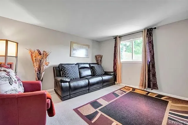 4753 Quarton Rd — Photo 34