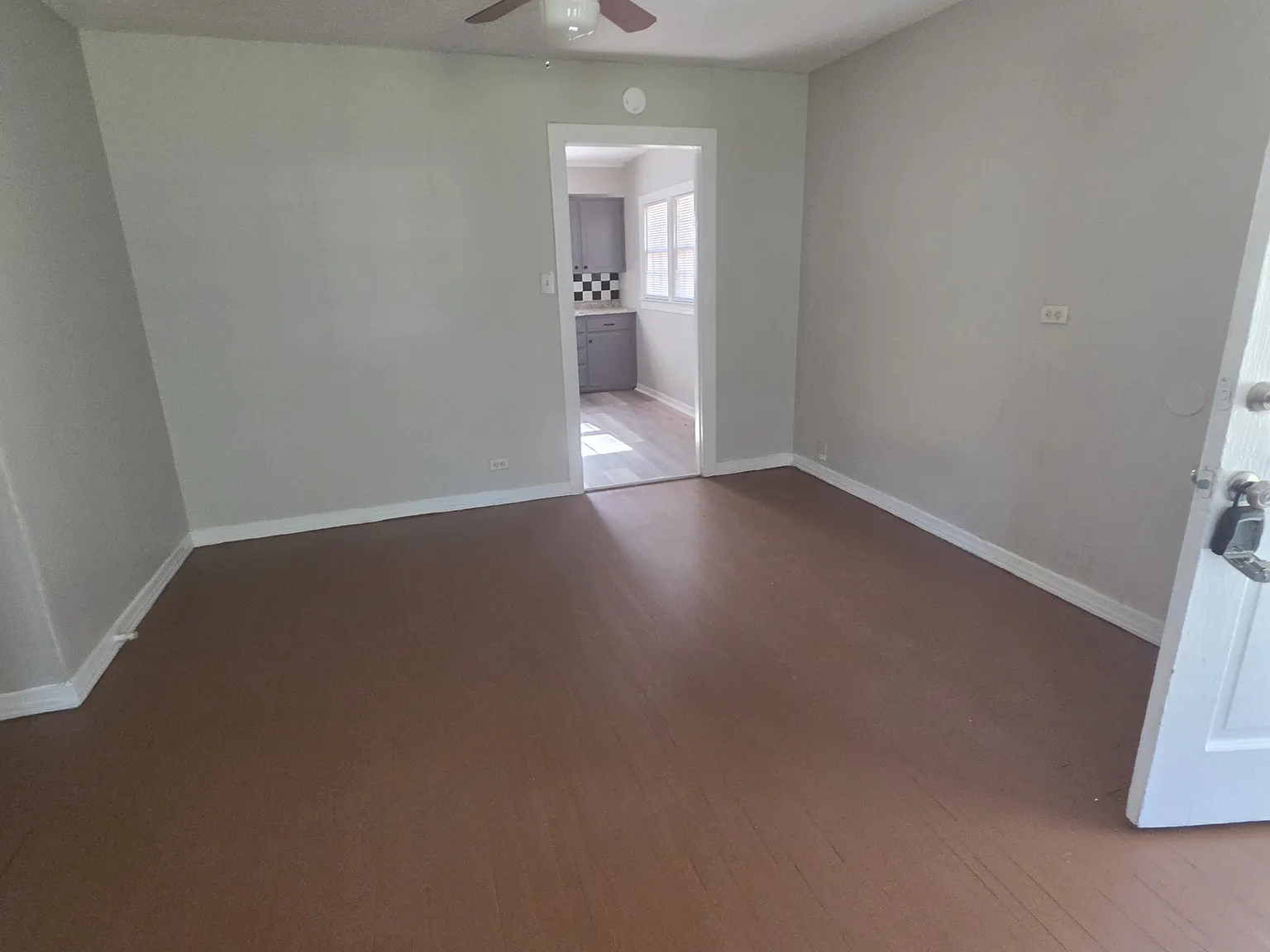2 bed, 1404 sqft, $875 — Photo 2