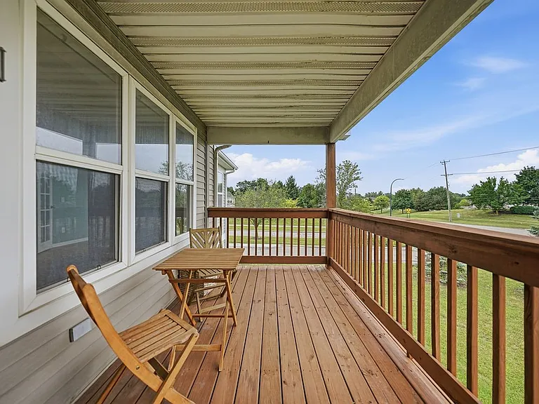1474 Millbrook Trl — Photo 1