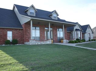 1009 Hummingbird Dr, Cache, OK 73527