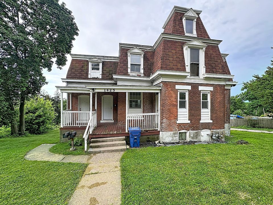 1st image of 1425 W 10th St