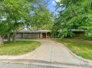 2256 N Cardinal Dr, Wichita, KS 67204