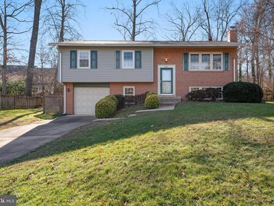 851 Longview Pl, Herndon, VA, 20170