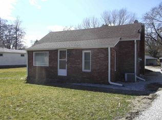 333 S Jackson St, Clinton, IN 47842