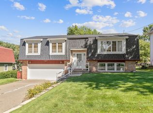 761 34th Pl, West Des Moines, IA 50265