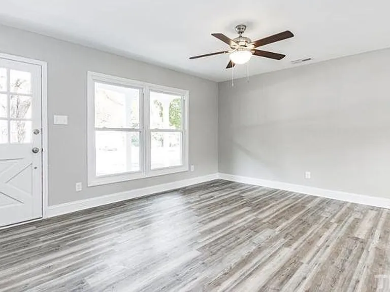 3113 Idlewood Village Dr — Photo 4