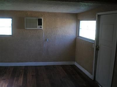 5th image of 6033 Jansen Dr